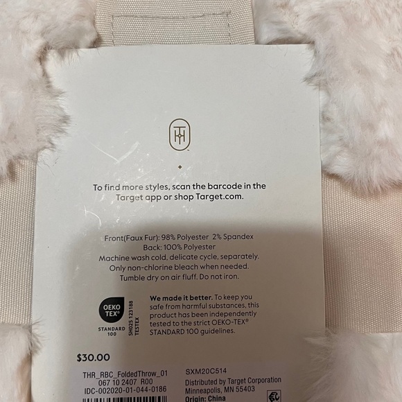 White throw - Picture 2 of 2